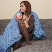 Load image into Gallery viewer, Handmade 100% Merino Wool Chunky Throw Blankets