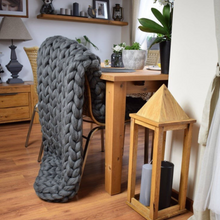 Load image into Gallery viewer, Handmade 100% Merino Wool Chunky Throw Blankets