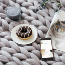 Load image into Gallery viewer, Handmade 100% Merino Wool Chunky Throw Blankets