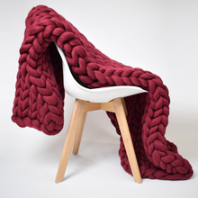 Load image into Gallery viewer, Handmade 100% Merino Wool Chunky Throw Blankets