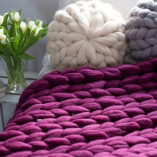 Load image into Gallery viewer, Handmade 100% Merino Wool Chunky Throw Blankets