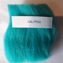 Load image into Gallery viewer, Handmade 100% Merino Wool Chunky Throw Blankets